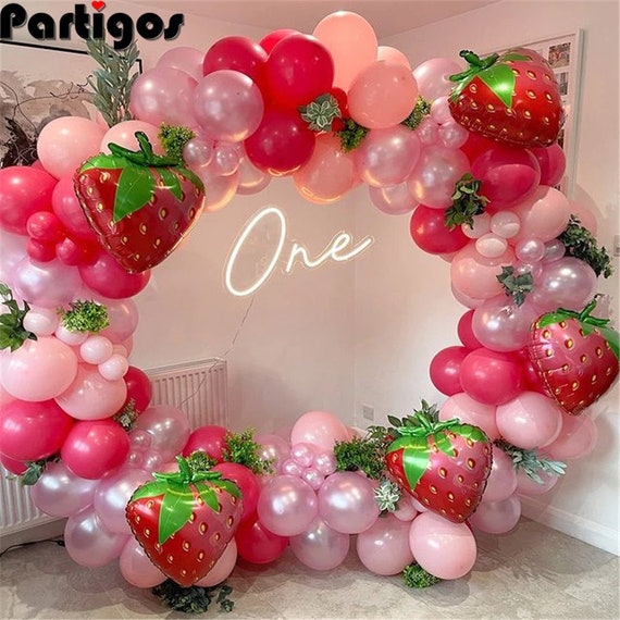 127pcs Strawberry Party Decoration Balloon Garland Kit for Girls 1st 2nd  Birthday Party Supplies Strawberry Theme Decoration 