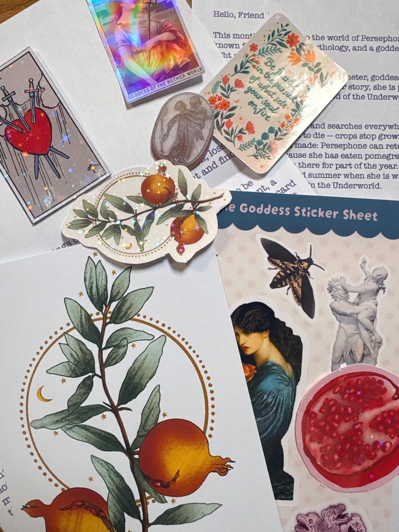 Tarocchi mensili spediti per posta / Luglio / Dea / Stampa artistica, adesivi e tarocchi personalizzati / Regalo per la cura di sé / Disponibilità limitata immagine 2