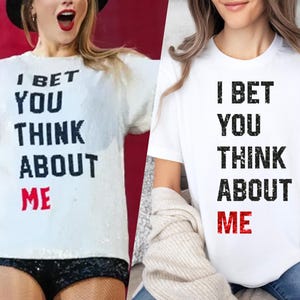 Ich wette, du denkst an mich ECHTES rot-schwarzes, glitzerndes Glitzerdrucken der Popkultur inspiriertes Taylor-Konzert-Ära-T-Shirt