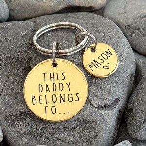 Custom Engraved Father&#39;s Day Keyring, Birthday & Christmas Keyring For Dad and Grandad, Gifts For Him Her