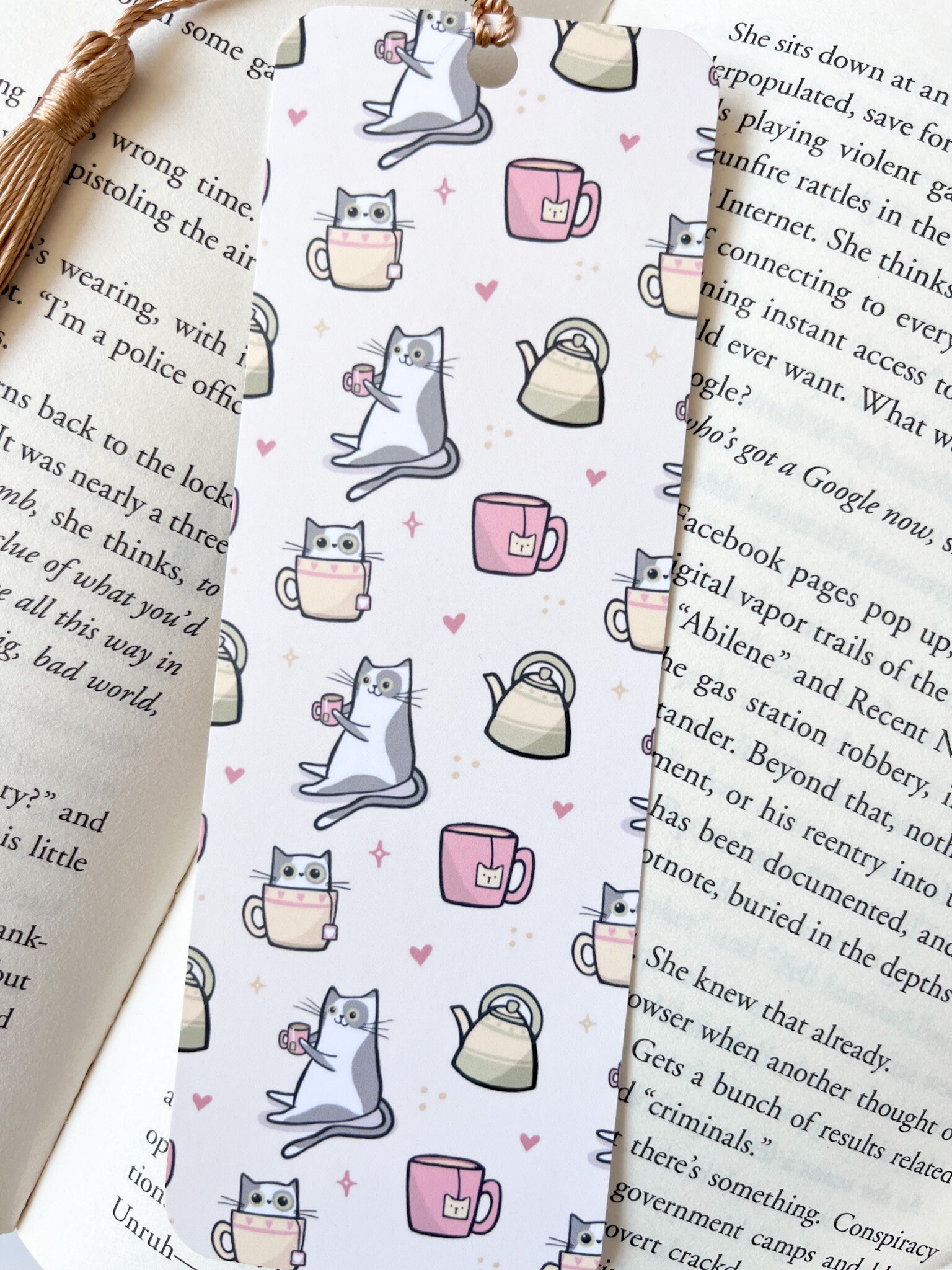 6 Pieces Tassel Bookmarks with Tassels Cute Japan Cartoon Lucky Neko Cats  Red Flower Bookmarker Cards for Artists Men Women Book Lover Teen