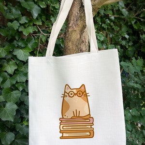 Hazel Bookworm Cat Tote Bag// leesgrage, boekenliefhebber, boekenwurm geschenken, kattenliefhebber geschenken afbeelding 5