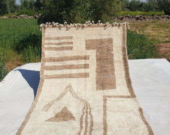 Nimla | Moroccan Beni rug White & Beige 6x10 | Ultra Soft Beni Ouarain | 10x6'76 Ft | 305x205 cm