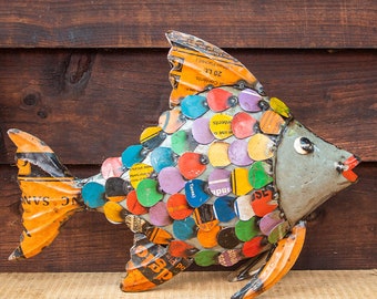 Handgemachte recycelte Blechfisch