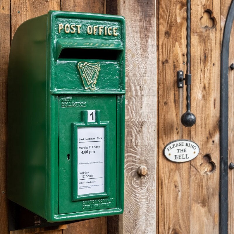 Cassetta postale irlandese trifoglio verde colonna in ghisa da parete autoportante ER GR VR