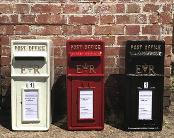 Royal Mail ER gietijzeren brievenbus rood, zwart en wit brievenbusoptie op standaard/wandmontage