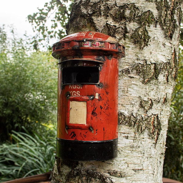 British Pillar Box Bird House