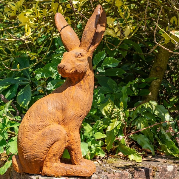 Rustic Cast Iron Sitting Hare Garden Statue | Heavy Metal Countryside Moongazing Hare | Weathered Rust Finish Cottage Yard Decor Gift