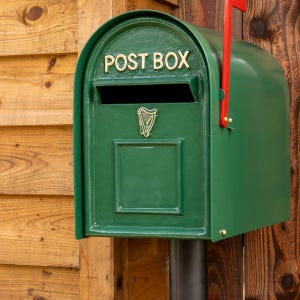 Cassetta postale in stile americano Irish Green Heritage / Ampia cassetta postale e contenitore per pacchi da esterno