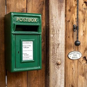 Emerald Green Cast Iron Wall Mounted Post Box