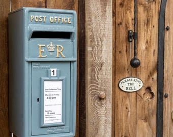 Grey ER Wall Mounted Post Box