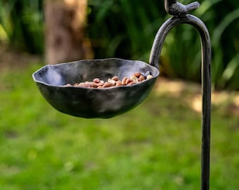 Freestanding Forged Bird Feeder Garden Decoration