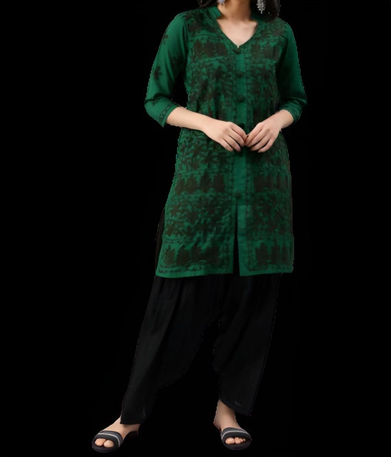 Buy online Bottle Green Embroidered Straight Kurta from Kurta Kurtis for  Women by Vs Mall for ₹699 at 30% off | 2024 Limeroad.com