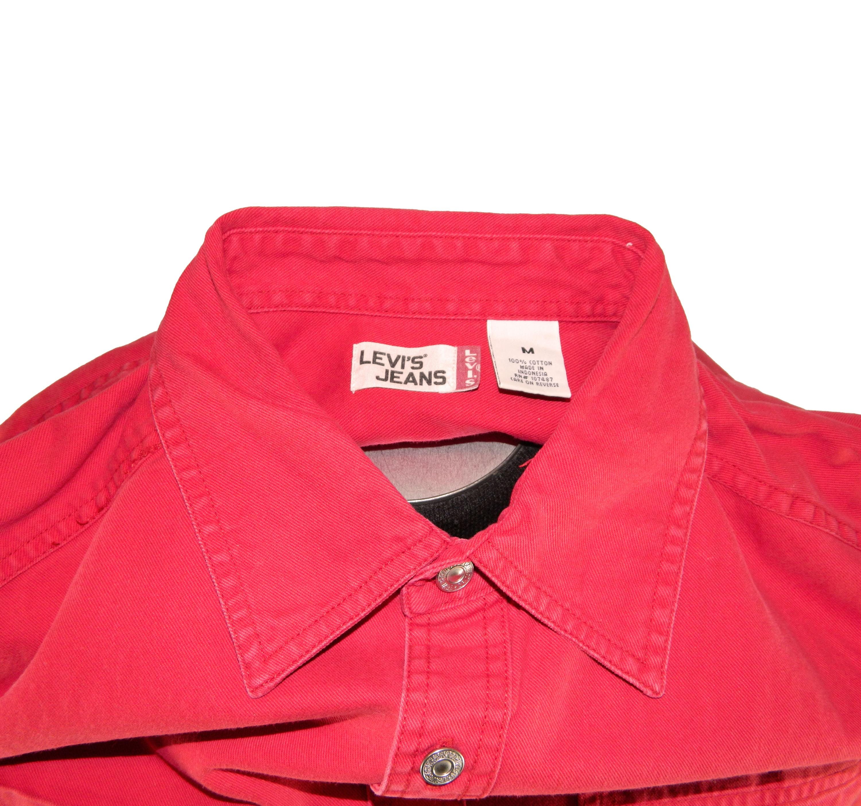 Men's Levi's Jeans Red Denim Button Down Shirt Tag M Measured Size