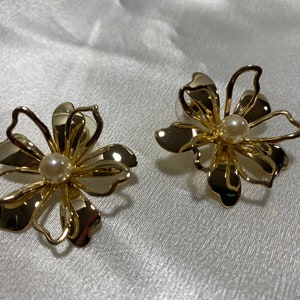 SALE pierced Norma Jean Designs Vintage gold earrings with pearl center. Made in the USA