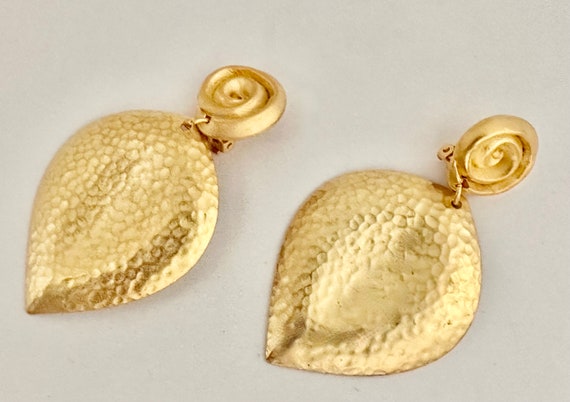 Norma Jean Designs Vintage clip matte gold dangle… - image 2
