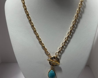 Vintage  beautiful  18" textured chain toggle closurer necklace gold with Norma Jean logo and drop turquise stone  Made in USA