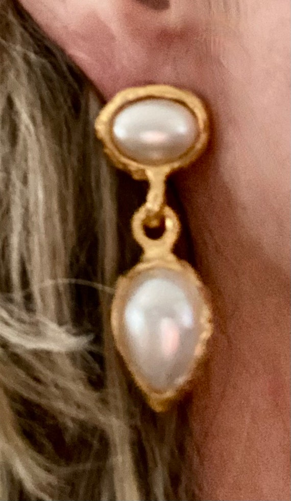 pierced vintage dangle double pearl earring desig… - image 2