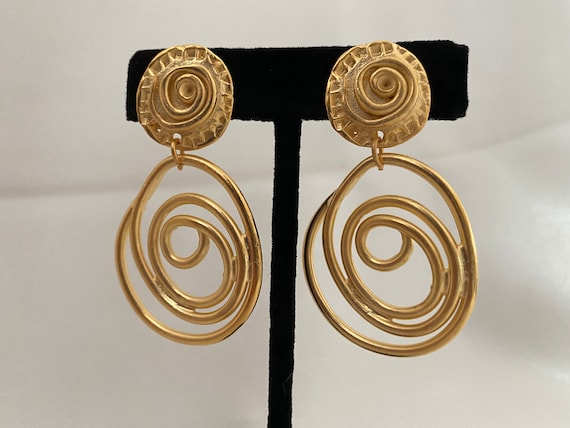 Vintage pierced matte gold earrings. Made in the … - image 3