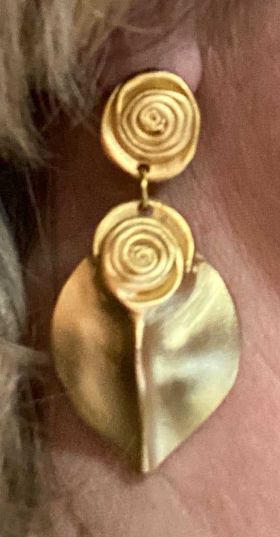 Vintage, Norma Jean Designs matt gold dangle pier… - image 3