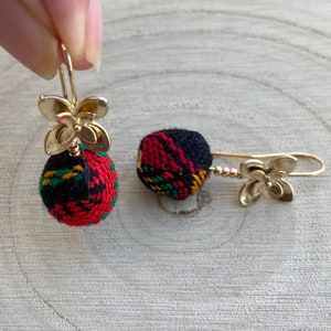 Andean Aguayo earrings, textile earrings, wool earrings, gift for her