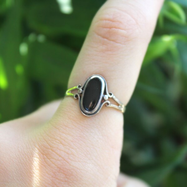 Sterling Silver Black Oval Ring - Dainty Stacking 925 Rings for Women - Witch Gothic Filigree Bold Funky - Black Onyx Vintage Look Statement