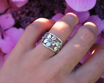 Sterling Silver Large Flower Hibiscus Hawaiian Ring - Small Delicate 925 Silver Rings for Women - Plumeria Petal Floral Ring Indie - UK