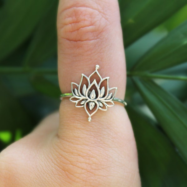 Sterling Silver Lotus Ring - Cutout Petal Flower 925 Sterling Silver Rings for Women - Stacking Delicate Band Statement Indie Ring Gift