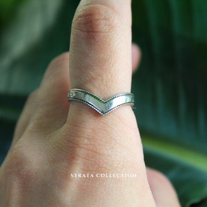 Sterling Silver Point Dot Stacking Ring - 925 Silver Rings for Women - Edgy Boho Thin Band Statement Dainty - V Shaped Pattern Layering