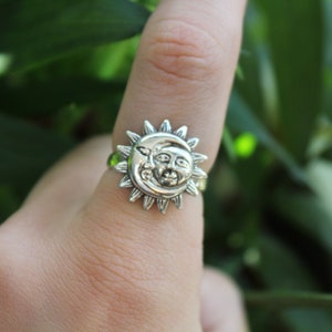 Sterling Silver Happy Face Sun Moon Circle - Statement 925 Silver Rings for Women - Dainty Stacking Astrology Star Cosmic Zodiac Gift Band