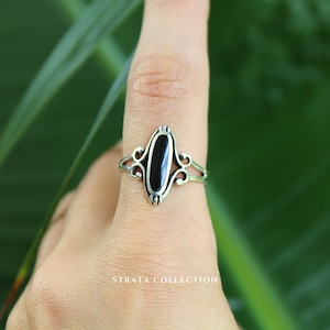 Sterling Silver Black Ring - Gemstone Swirl Ring - Gothic Witch 925 Silver Rings for Women - Statement Black Gemstone Stacking Vintage band