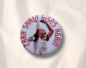 Insignia de Zara Shaw de 32 mm del Liverpool de Fútbol Femenino
