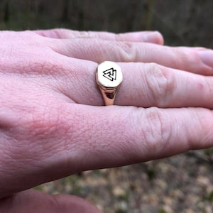 Viking bronze signet ring with hands tamped Valknut  symbol  size 9.5