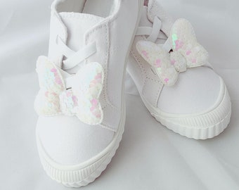 White Iridescent Sequin Mouse Bow Shoe Clips