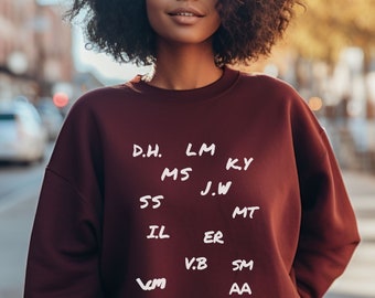 BEACON HILLS High, TW Yearbook Initials Sweatshirt, gola redonda unissex Heavy Blend™, pulôver inspirado em Teen Wolf, Hale, Stilinski, Wolf Merch