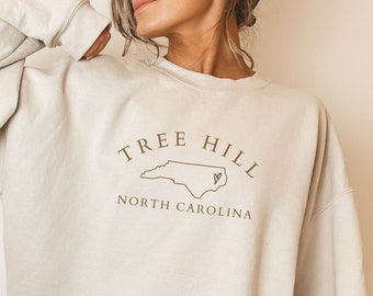 TREE HILL Girocollo, OTH Merch, Felpa girocollo unisex Heavy Blend™, Girocollo Beachy, Felpa Tree Hill, Regali, Camicie della Carolina del Nord