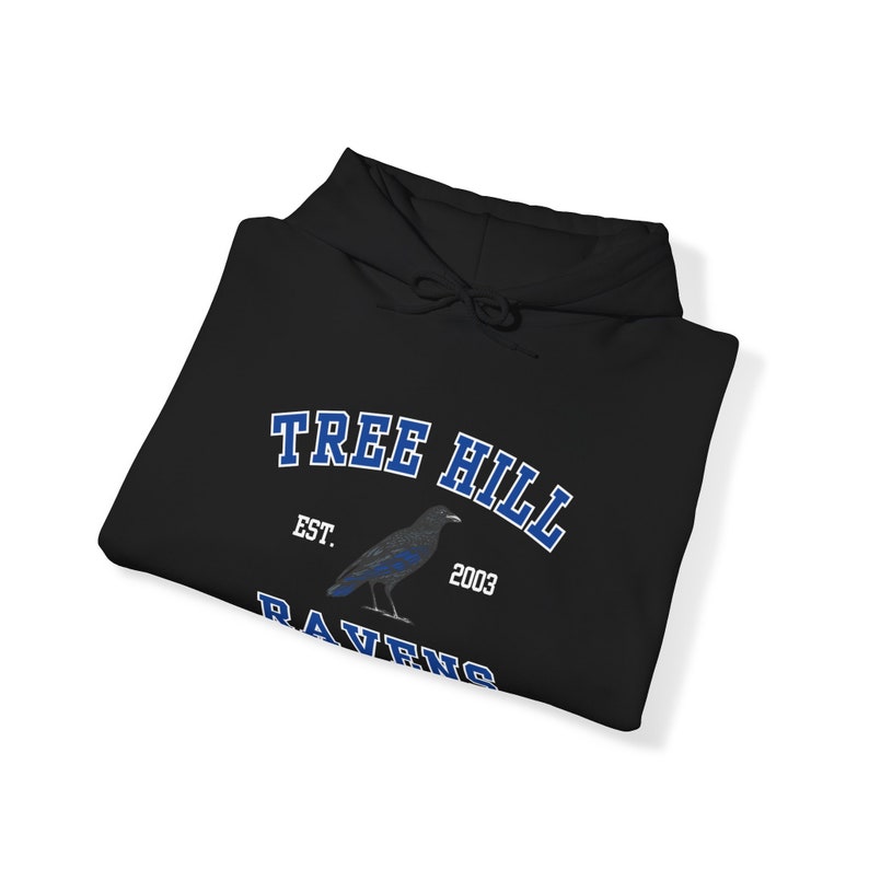 TREE HILL RAVENS-hoodie, uniseks Heavy Blend™-sweater met capuchon, One Tree Hill, Nathan Scott, 23, North Carolina, overige geschenken, Tree Hill-merchandise afbeelding 8