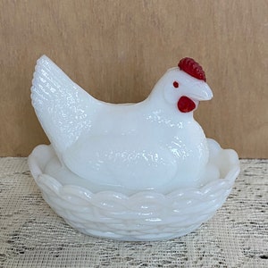 Milk Glass chicken/Rooster On A Nest Covered Dish Basket