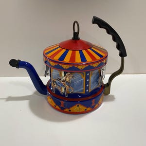 MKI Kamenstein World of Motion Tea Kettle Teapot Carousel for
