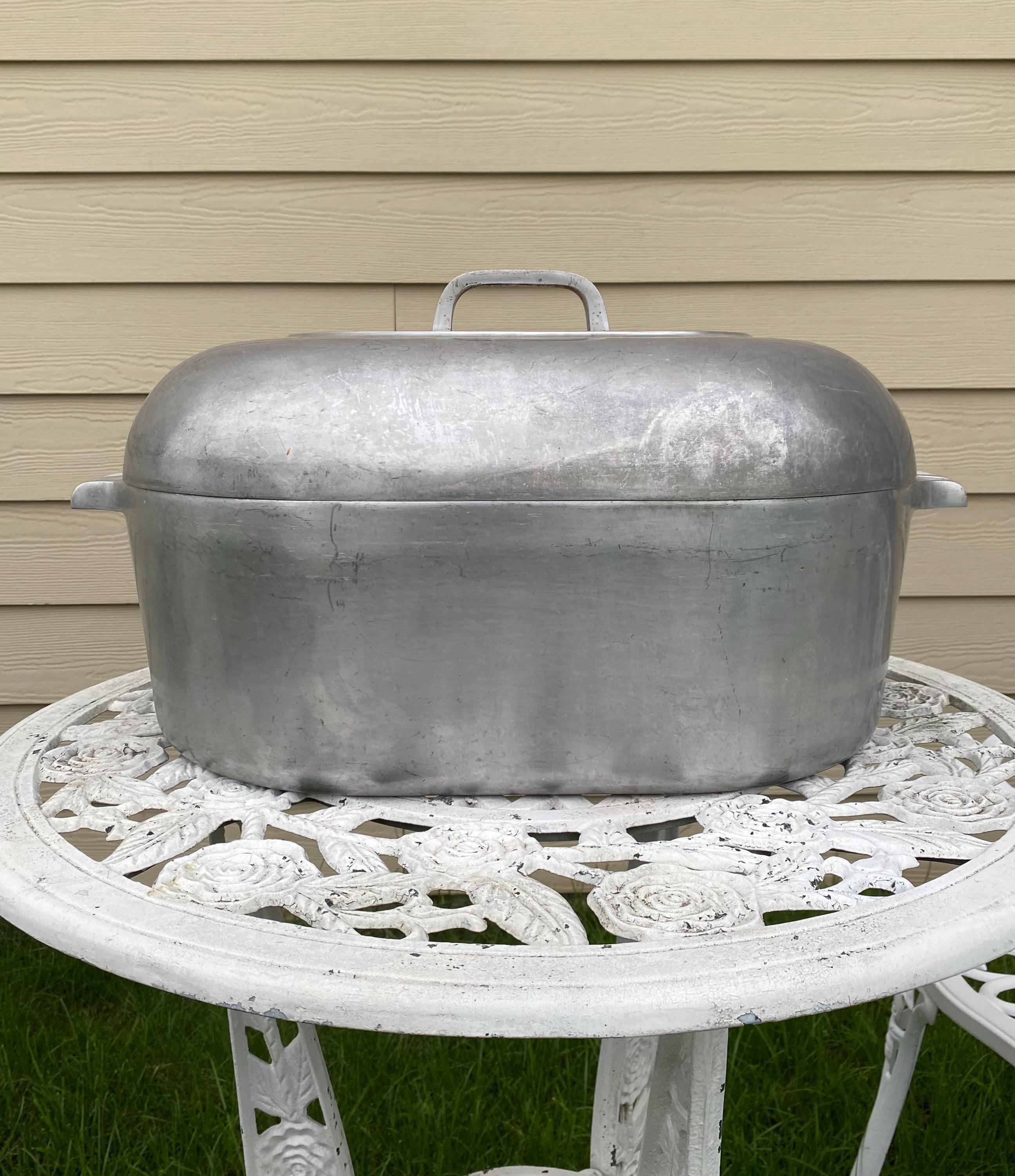 Vintage Wagner Ware Sidney O Magnalite 4269 M Dutch Oven