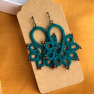 Lace earrings / Tatted earrings / Bohemian earrings / Orecchini / Filigree lightweight earrings / Handmade jewelry / Teal earrings