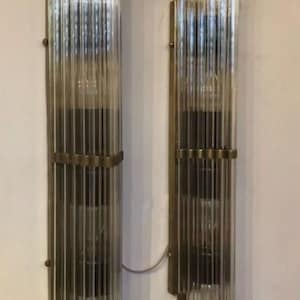 ペア 超高層ビル ヴィンテージ アールデコ ライト 古いランプ 壁取り付け用燭台 器具 真鍮 & ガラス ロッド 船舶用ライト アンティーク