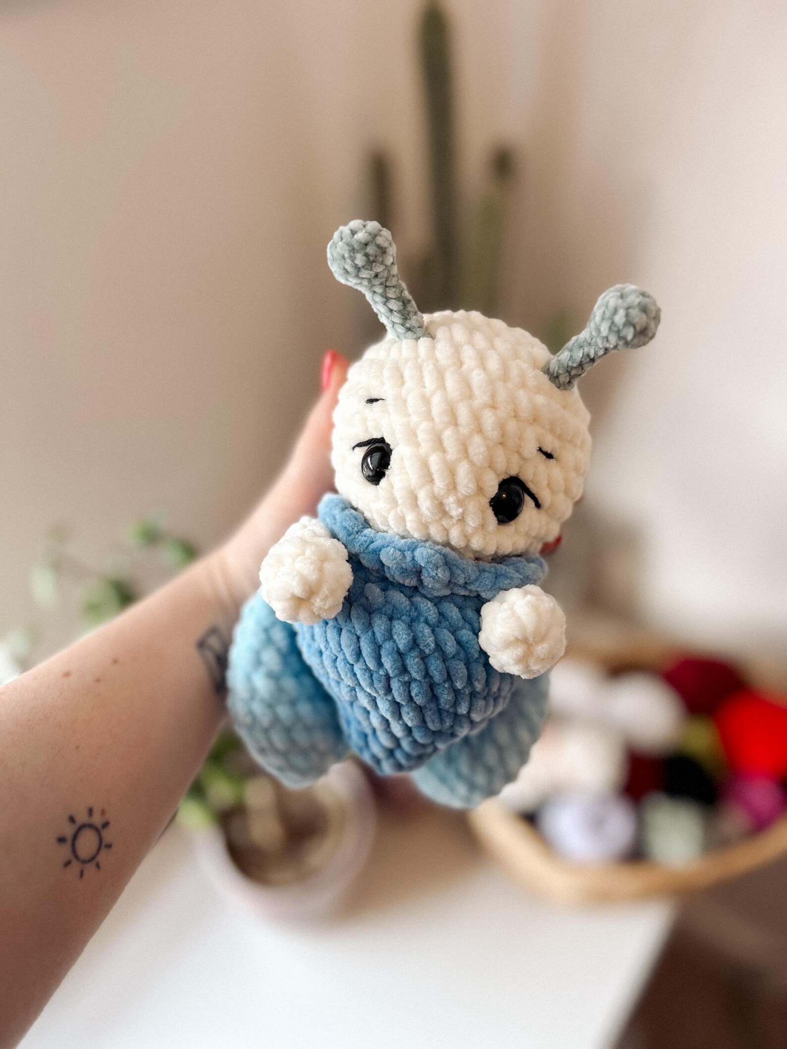 Luigi Boy Bubble Crochet Car, Blue Dot main image 0