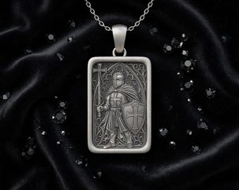Templar Knight Pendant in Sterling Silver – Crusader Cross Warrior Necklace for Men and Women