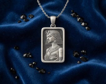 エジプト女王ネフェルティティのシルバーネックレス、古代エジプトの