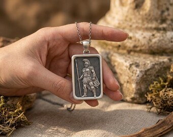 Wisiorek Spartan Warrior ze srebra próby 925 – starożytny grecki naszyjnik z włócznią dla mężczyzn i kobiet