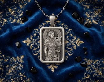 Valkyrie Wolf Silver Pendant Necklace – Sterling Silver Norse Jewelry for Men and Women