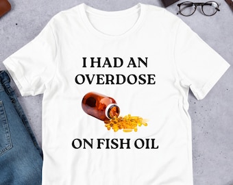 Mème huile de poisson, chemise drôle de meme, chemise ironique, vêtements étranges, cadeau de blague de chemise, curieusement spécifique, chemise sans charnière, maudit