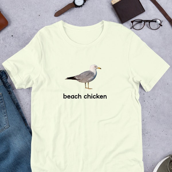 Strand Huhn Möwe, Lustiges Meme Shirt, Weirdcore Kleidung, Seltsam spezifisch, Unhinged Shirt, Vogelliebhaber, Surreale Meme, Lustiger Vogel, Cringe