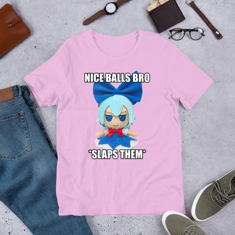 Nettes Bälle Bro, Touhou Fumo Plüsch, Cirno Marisa Reimu, Lustiges Anime Meme Shirt, Ausgehängtes Shirt, Waifu Shirt, Otaku Kleidung, Touhou Puppen Lilac
